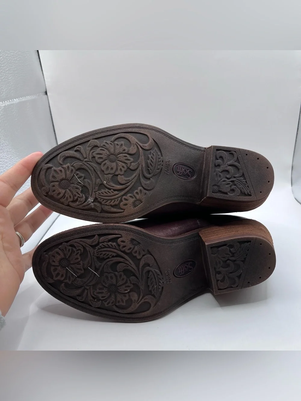 Sofft Aisley Ankle Booties size 6M boots leather